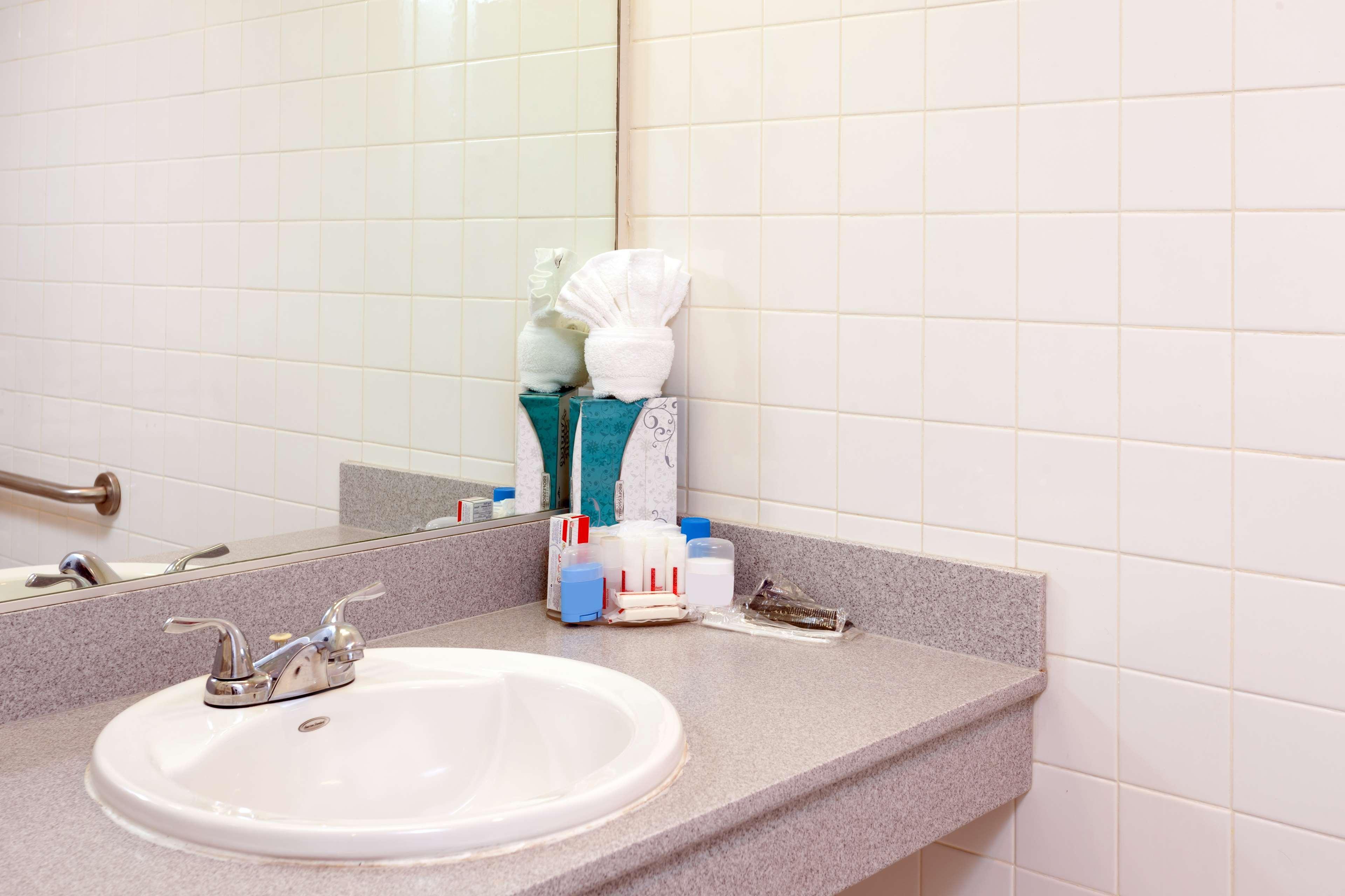 Ramada Plaza By Wyndham West Hollywood Hotel & Suites Los Angeles Ngoại thất bức ảnh