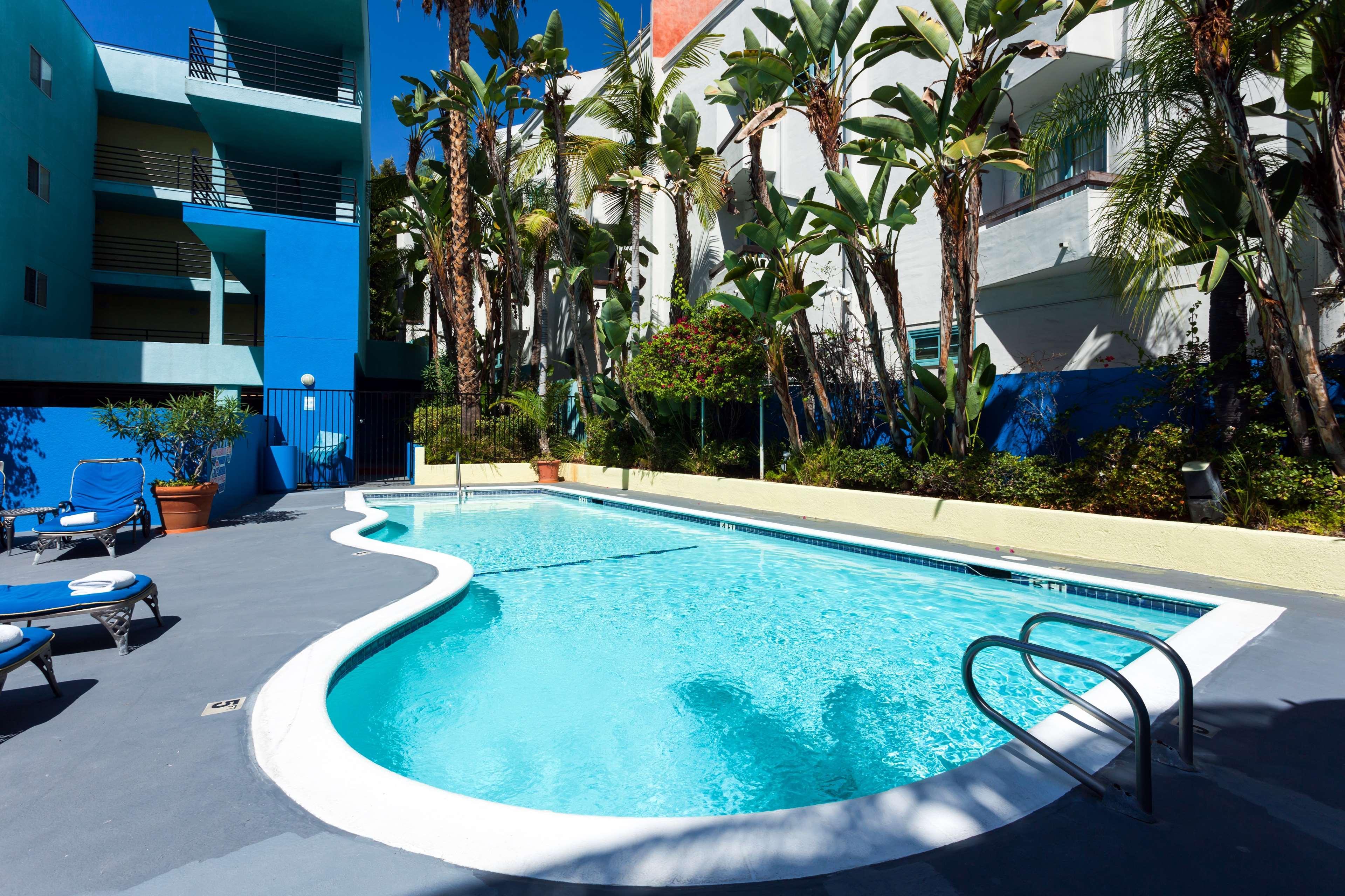 Ramada Plaza By Wyndham West Hollywood Hotel & Suites Los Angeles Ngoại thất bức ảnh