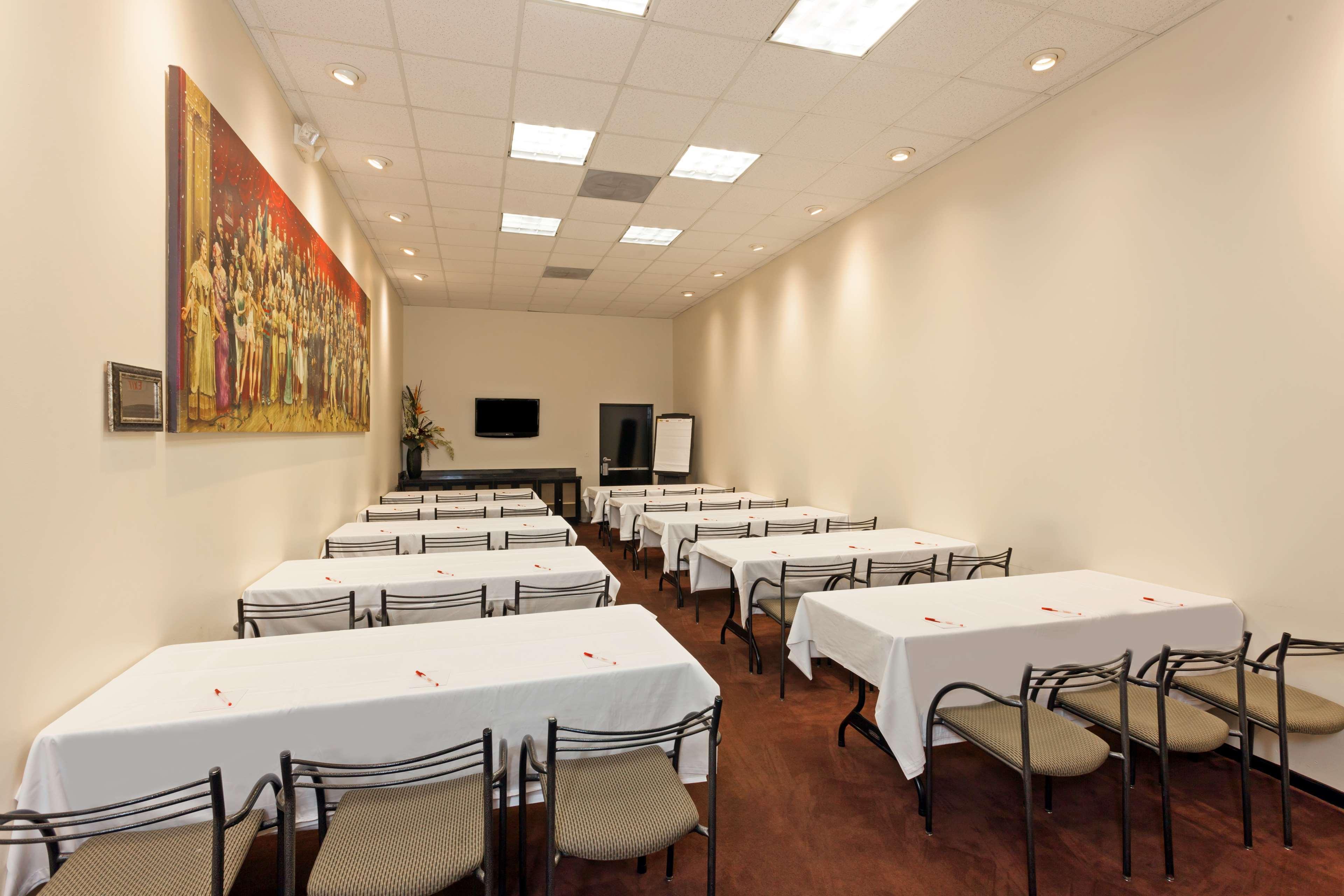 Ramada Plaza By Wyndham West Hollywood Hotel & Suites Los Angeles Ngoại thất bức ảnh