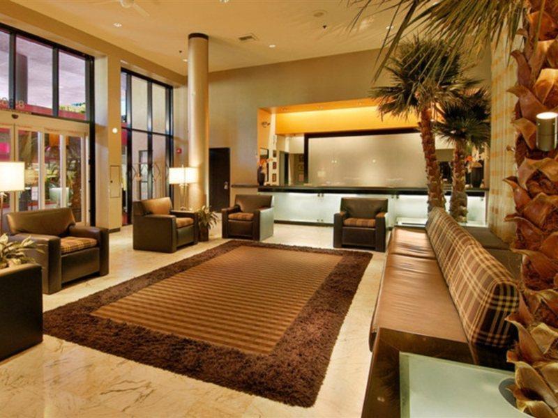 Ramada Plaza By Wyndham West Hollywood Hotel & Suites Los Angeles Ngoại thất bức ảnh