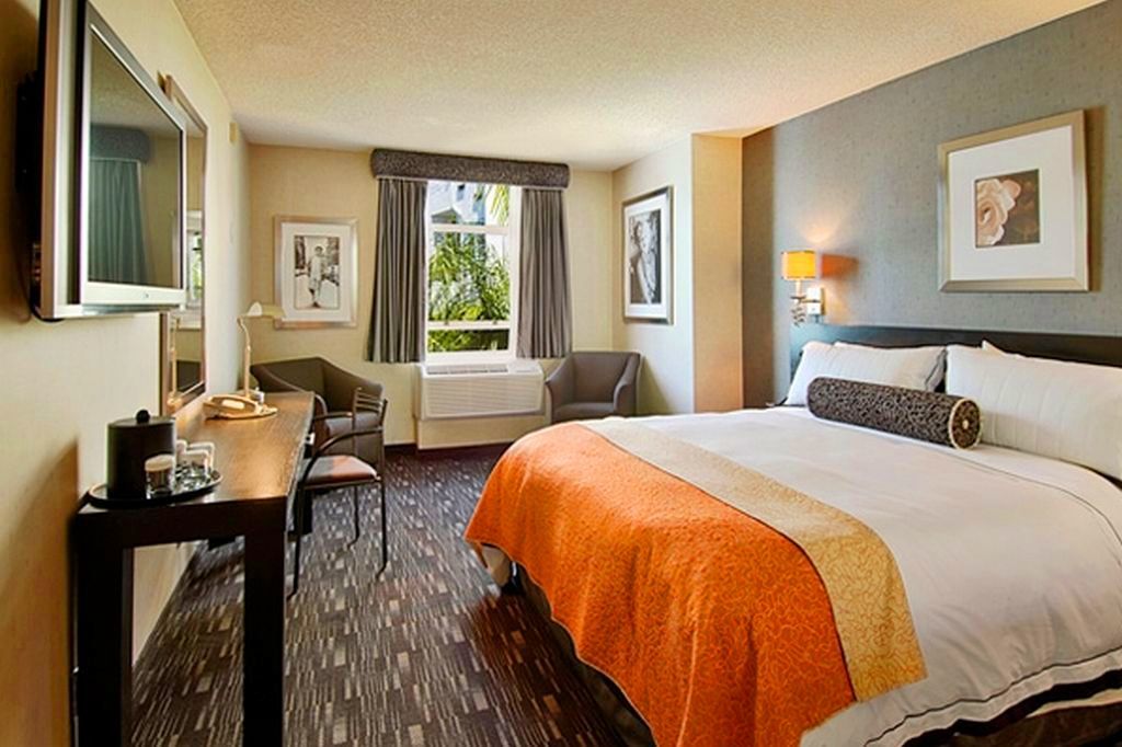 Ramada Plaza By Wyndham West Hollywood Hotel & Suites Los Angeles Ngoại thất bức ảnh