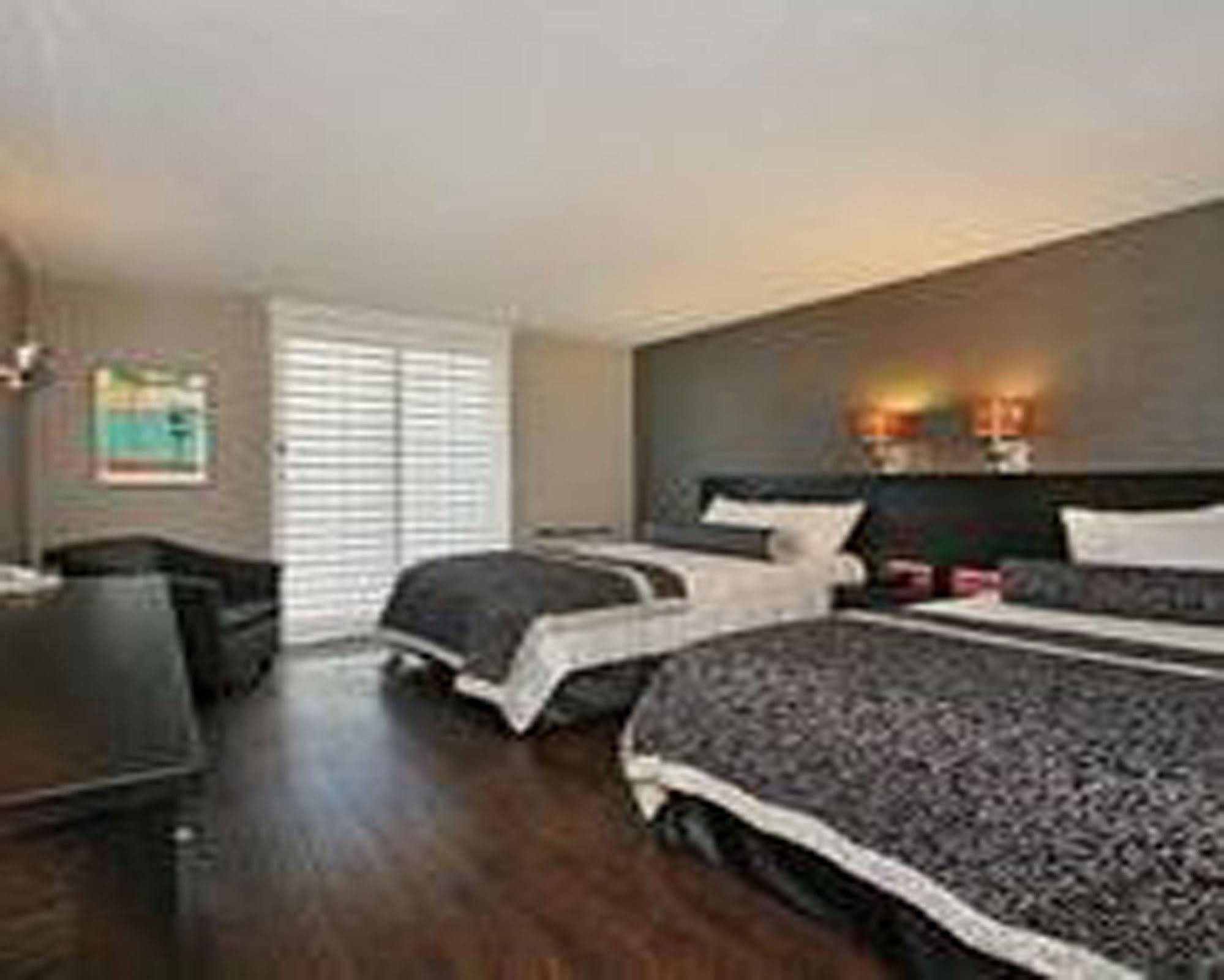 Ramada Plaza By Wyndham West Hollywood Hotel & Suites Los Angeles Ngoại thất bức ảnh